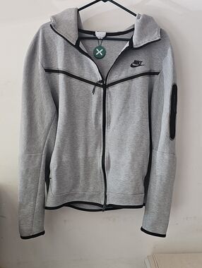 Nike Tech Mens Sz Large Gray And Black Full Zip Hoodie! Stock X Verified!!